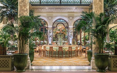 Dining_ThePalmCourt_Hero_Feature_1