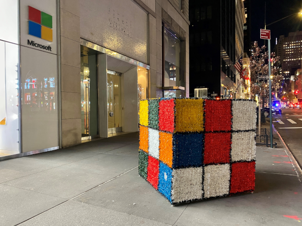 Microsoft cube logo credit Meryl Pearlstein-600